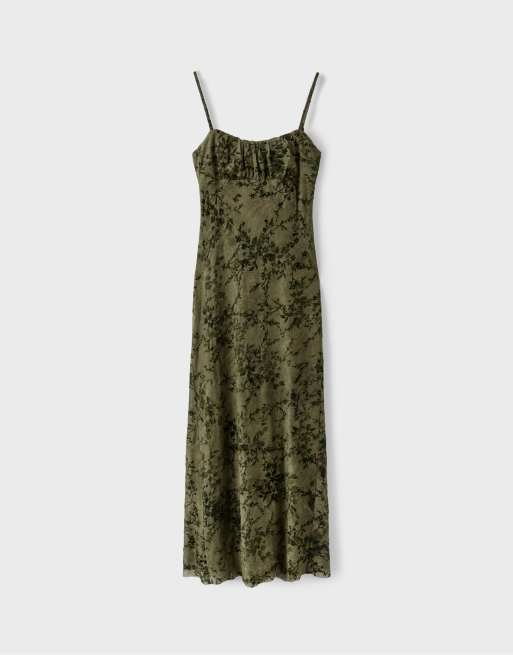 Stradivarius - Vestito midi kaki floccato con spalline sottili, 6 di 7