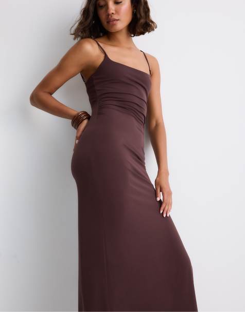 Stradivarius - Vestito midi marrone con spalline raccolte - view 1