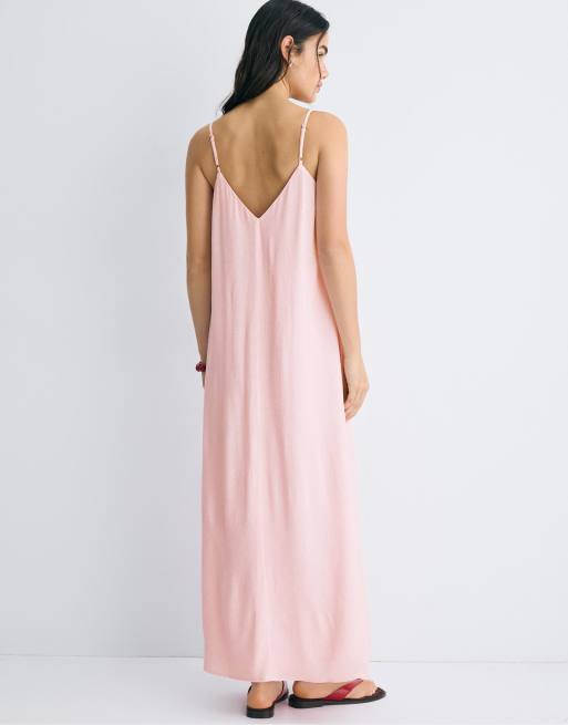 Stradivarius - Vestito midi testurizzato rosa polvere con spalline sottili, 4 di 4