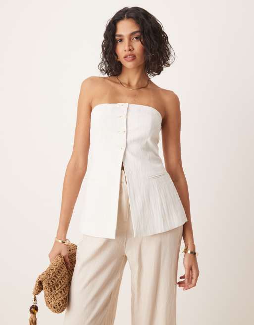 Stradivarius – Vit, figursydd bandeau-topp