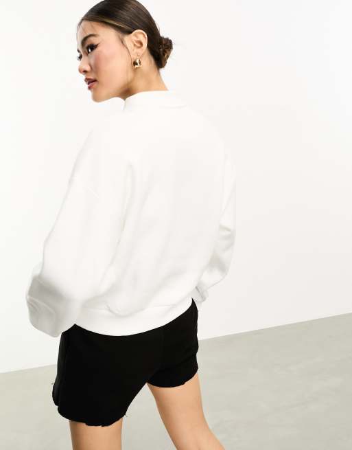 Stradivarius – Vit sweatshirt med krage och broderi , 3 av 4