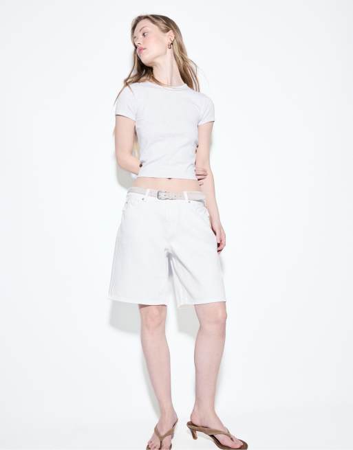 Stradivarius – Vita bermudashorts i denim med skärp, 2 av 4