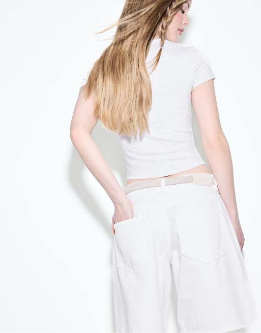 Stradivarius – Vita bermudashorts i denim med skärp, 4 av 4