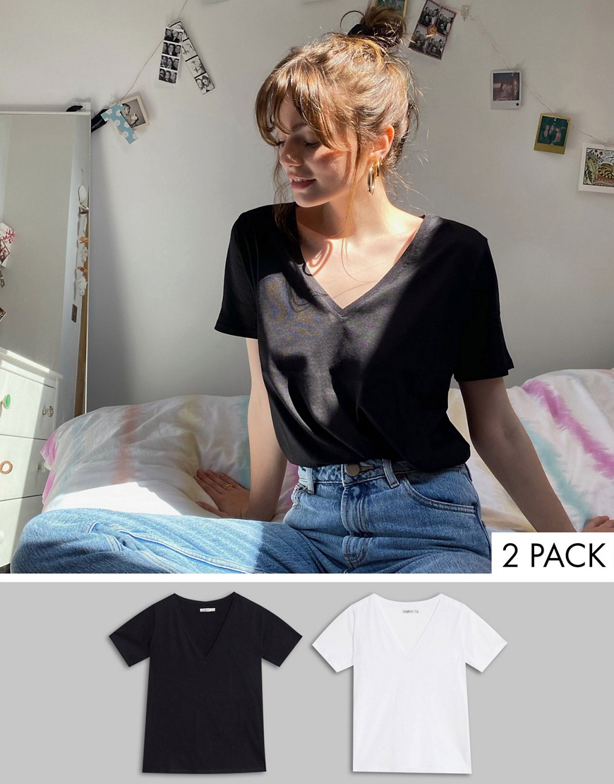 Stradivarius – Vita och svarta v-ringade t-shirtar i flerpack