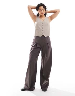 Stradivarius Stradivarius waistcoat in taupe-Neutral