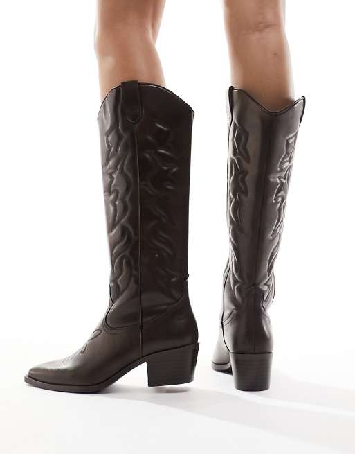 Cowboy deals boots stradivarius