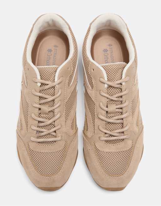Stradivarius weiche Mesh-Jogging-Sneaker in Beige, 4 von 7