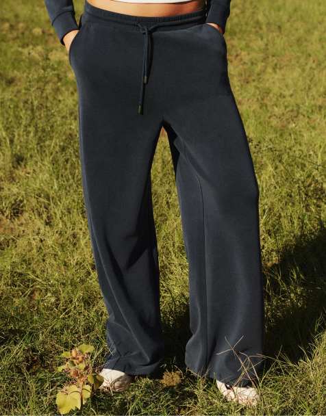 Stradivarius – Weiche Palazzo-Hose in Dunkelblau - view 1