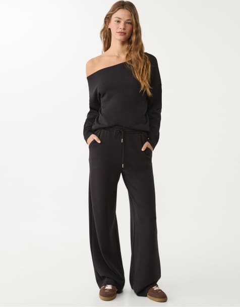 Stradivarius – Weiche Palazzo-Hose in Schwarz - view 1