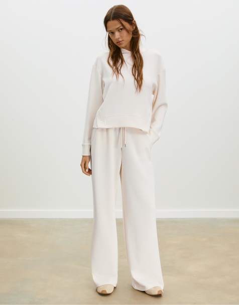 Stradivarius – Weiche Palazzo-Hose in Vanille - view 1
