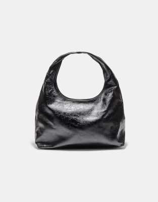 Stradivarius - Weiche Schultertasche in schwarzer Lederoptik