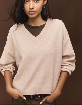 Stradivarius - Weicher Basic-Strickpullover in Beige-Neutral