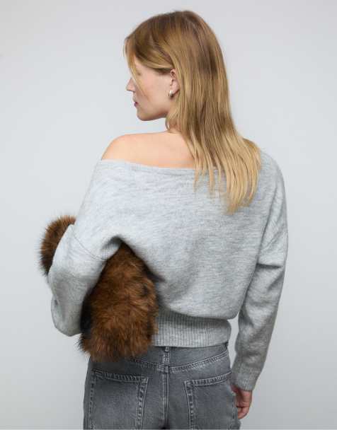 Stradivarius – Weicher Strickpullover in meliertem Grau mit U-Boot-Ausschnitt - view 1