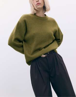 Stradivarius - Weicher Strickpullover in Olivgrün