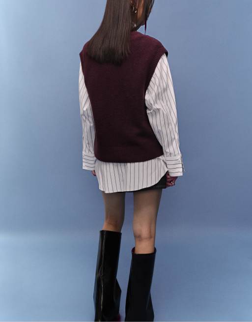 Stradivarius – Weicher Strickpullunder in Aubergine mit V-Ausschnitt, 3 von 4