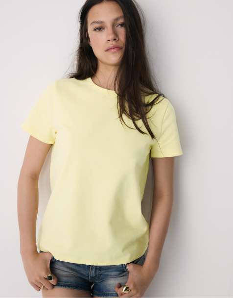 Stradivarius – Weiches Basic-T-Shirt im Regular Fit in Pastellgelb - view 1