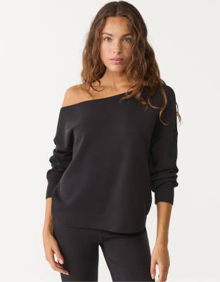 Stradivarius - Weiches, schulterfreies Sweatshirt in Schwarz