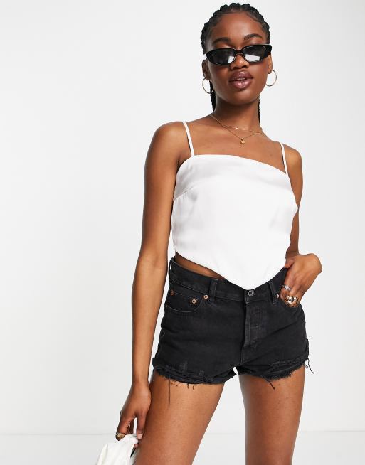 Stradivarius – Weißes Camisole-Top aus Satin mit Zipfelsaum