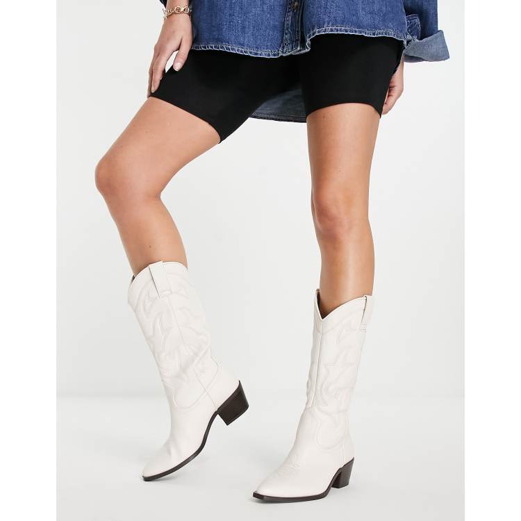 Stradivarius western boot in off white