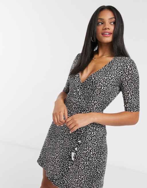 Stradivarius – Wickelkleid aus Jersey mit schwarzweißem Tiermuster