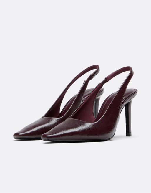 Stradivarius Wide Fit – Basic-Schuhe in Burgunderrot mit hohem Absatz