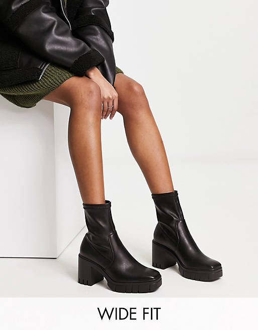 Stradivarius Wide Fit chunky heeled boots in black | ASOS