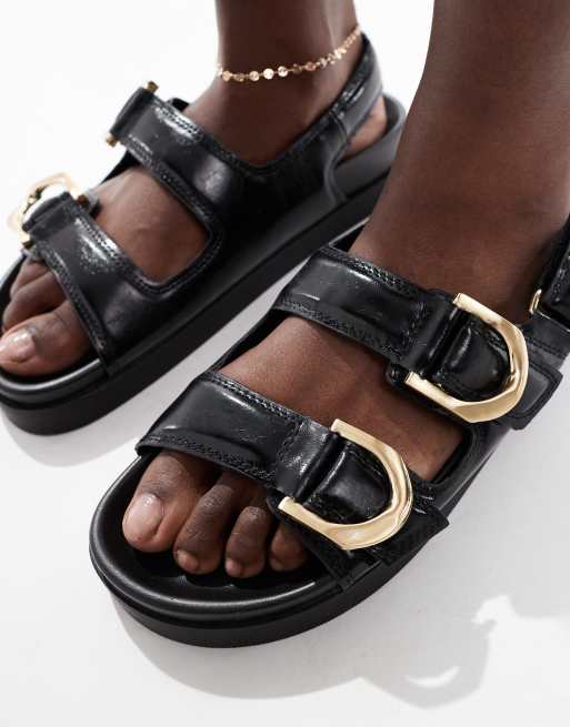 Stradivarius Wide Fit chunky flat sandal in black