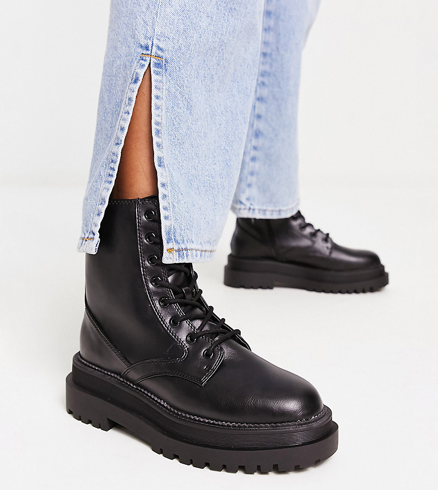 Stradivarius Wide fit lace up chunky boot in black