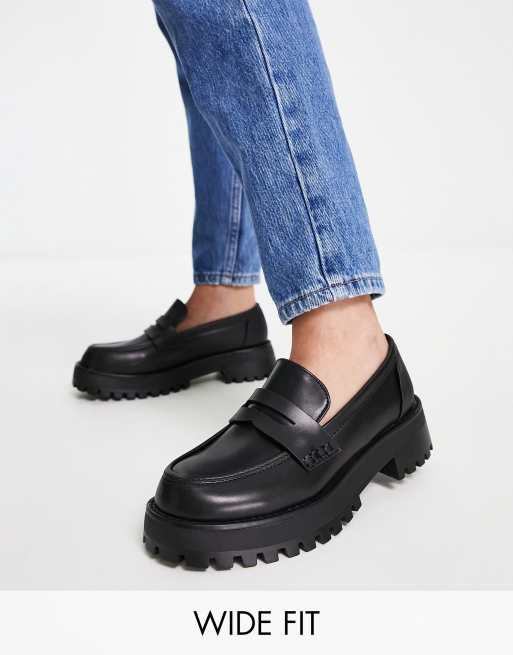 Stradivarius Wide Fit loafers in black | ASOS