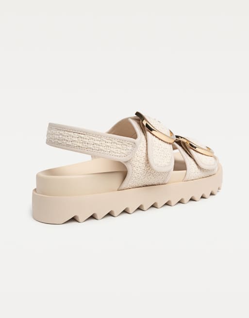 Stradivarius – Wide Fit – Naturvita, platta sandaler med tyg, 2 av 4