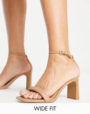 Stradivarius Wide Fit strappy heeled sandal in tan-Brown