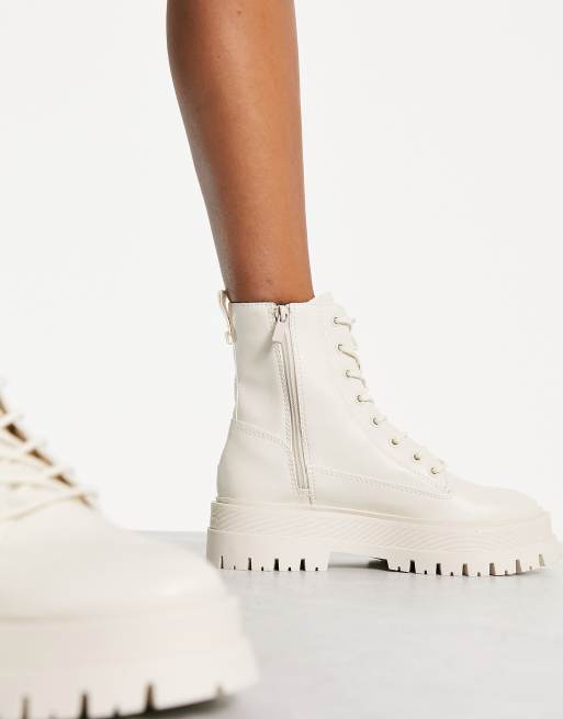 Stradivarius Wide Fit – Sznurowane płaskie buty do kostki w kolorze ecru, 4 z 4