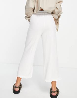 Stradivarius wide leg culotte pants in white Smart Closet