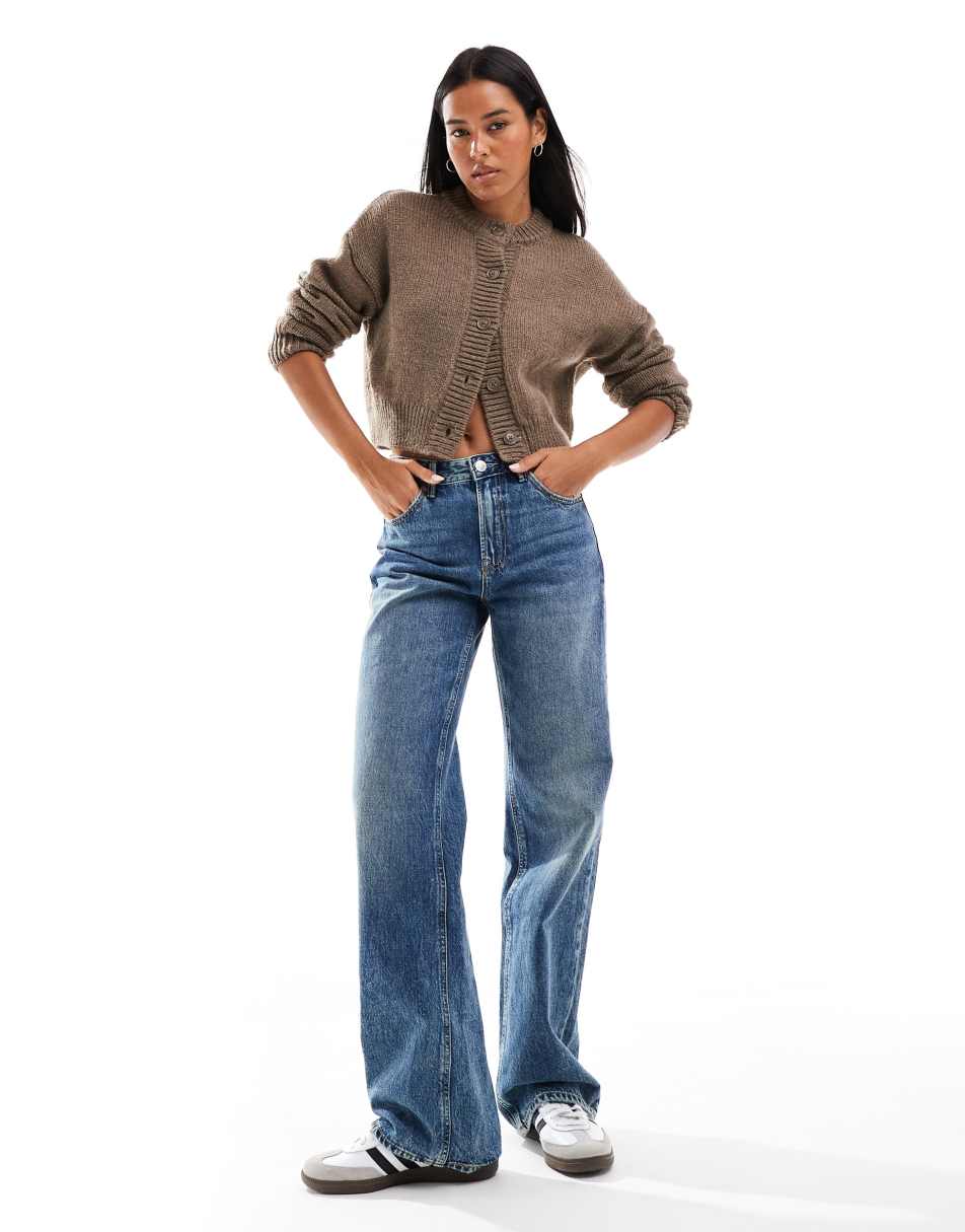 Stradivarius wide leg dad jean in dark vintage wash