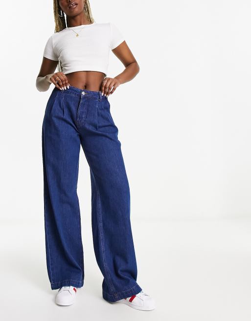 High-Rise Denim Pants With Push-Up Darts