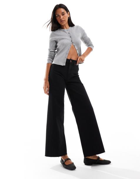 Stradivarius wide leg jeans in black - view 1
