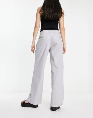 Stradivarius wide leg relaxed trousers in grey