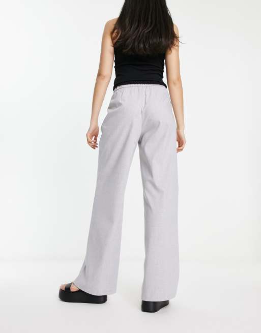 Stradivarius wide leg relaxed dad trouser in grey, 2 of 4