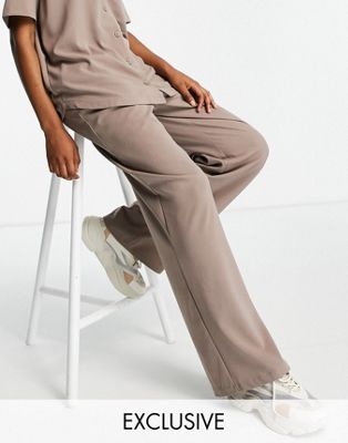Stradivarius wide leg relaxed dad trousers co-ord in mushroom