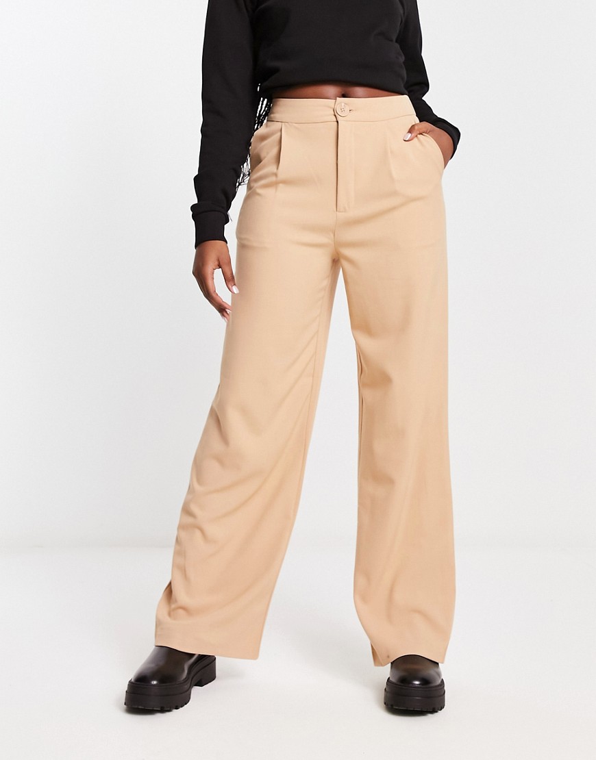 Stradivarius wide leg relaxed dad trousers in beige-Neutral