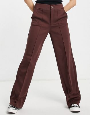 Stradivarius wide leg relaxed dad trousers with seam detail in chocolate brown