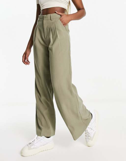 Stradivarius wide leg tailored trouser with ring detail in khaki