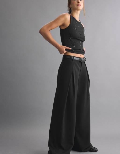 Stradivarius Wide-leg trousers with darts and belt in black, 5 of 7