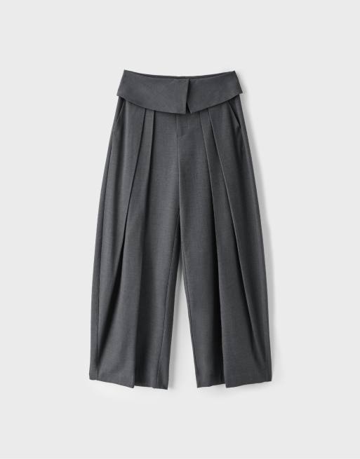 Stradivarius Wide-leg trousers with turned-up waistband in dark grey, 5 of 6