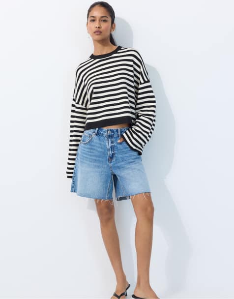 Stradivarius Wide sleeve cropped knit jumper in black - view 1