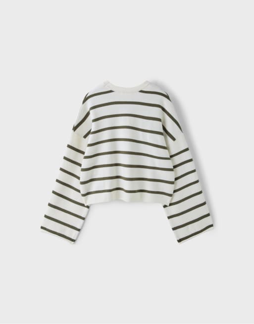 Stradivarius Wide sleeve cropped knit jumper in vanilla, 7 of 7