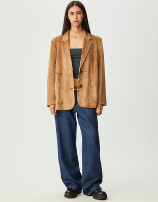 Stradivarius - Wildlederimitat-Blazer in Stein mit Taschen-Weiß