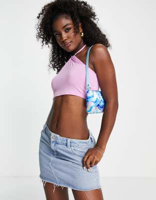 Stradivarius – Y2K – Różowy top z dekoltem halter i ozdobnym serduszkiem