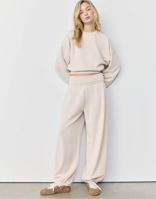 Stradivarius - Zacht sweatshirt met vleermuismouwen in stone, 3 van 4