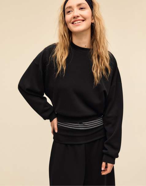 Stradivarius - Zacht sweatshirt met vleermuismouwen in zwart - view 1